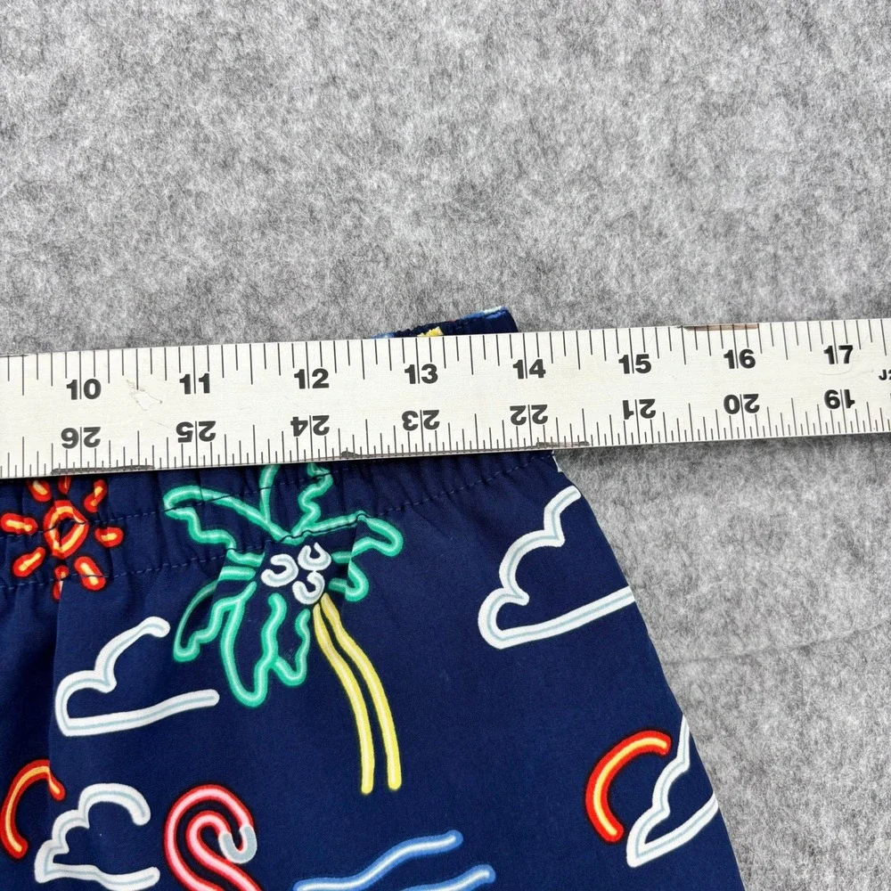 Chubbies Mens Navy Neon Flamingo Palm Tree Swim Trunks Shorts 5.5 Inch Inseam MD
